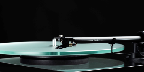 Pro-Ject T1 EVO + OM10 - piano černá